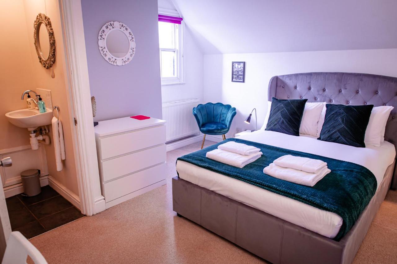 Lord Street - 2 Beautiful Apartments - Sleep Up To 14 Guests - By Rework Accommodation Chester Exteriér fotografie