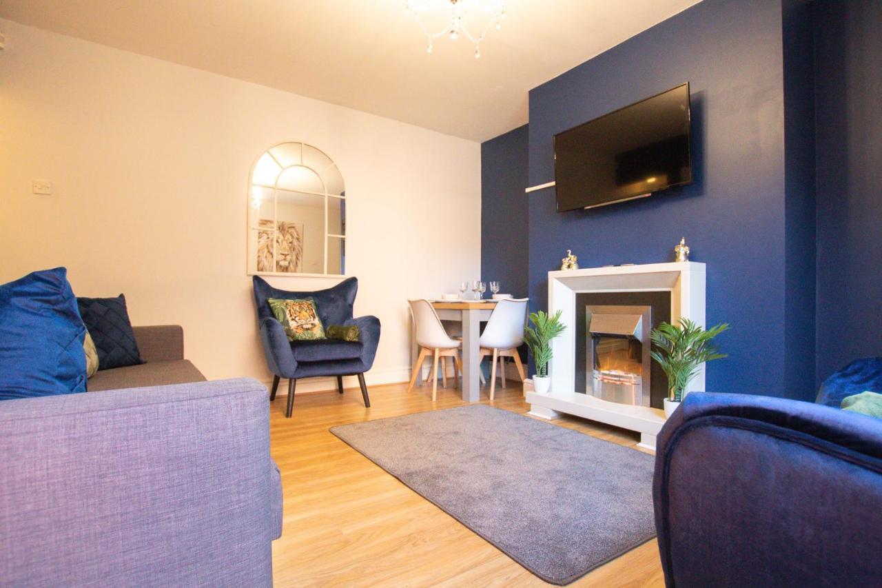 Lord Street - 2 Beautiful Apartments - Sleep Up To 14 Guests - By Rework Accommodation Chester Exteriér fotografie