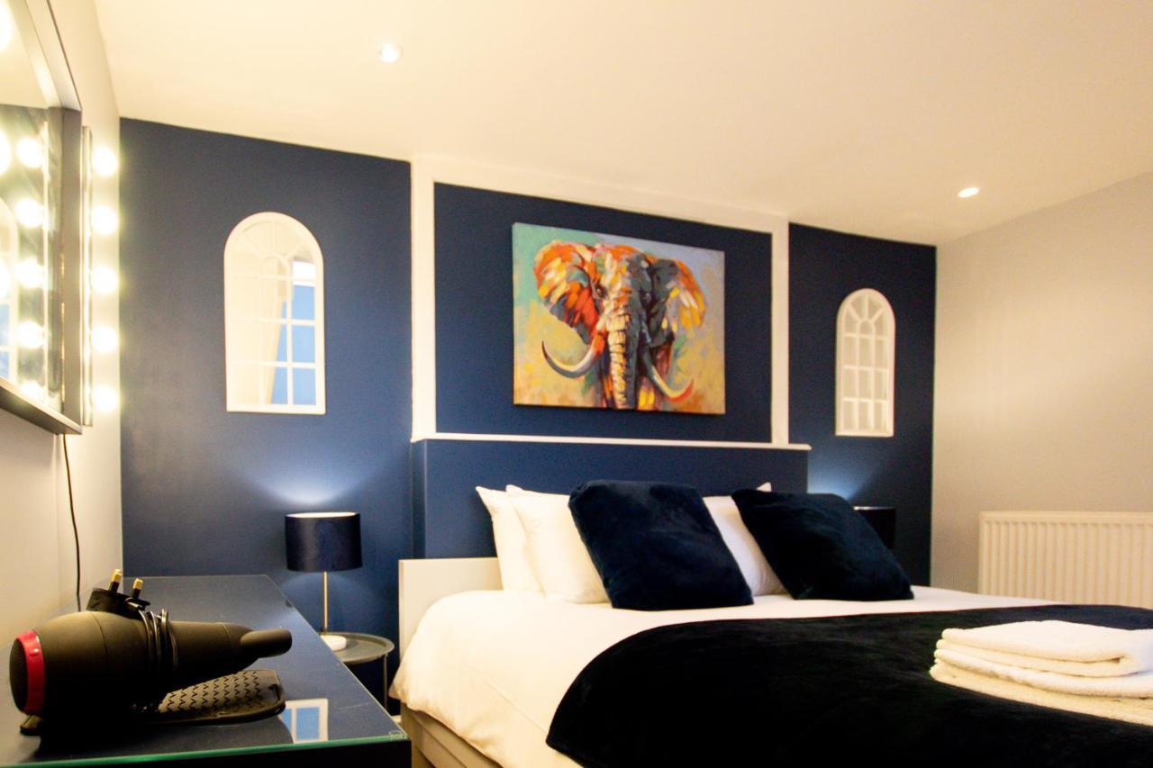 Lord Street - 2 Beautiful Apartments - Sleep Up To 14 Guests - By Rework Accommodation Chester Exteriér fotografie