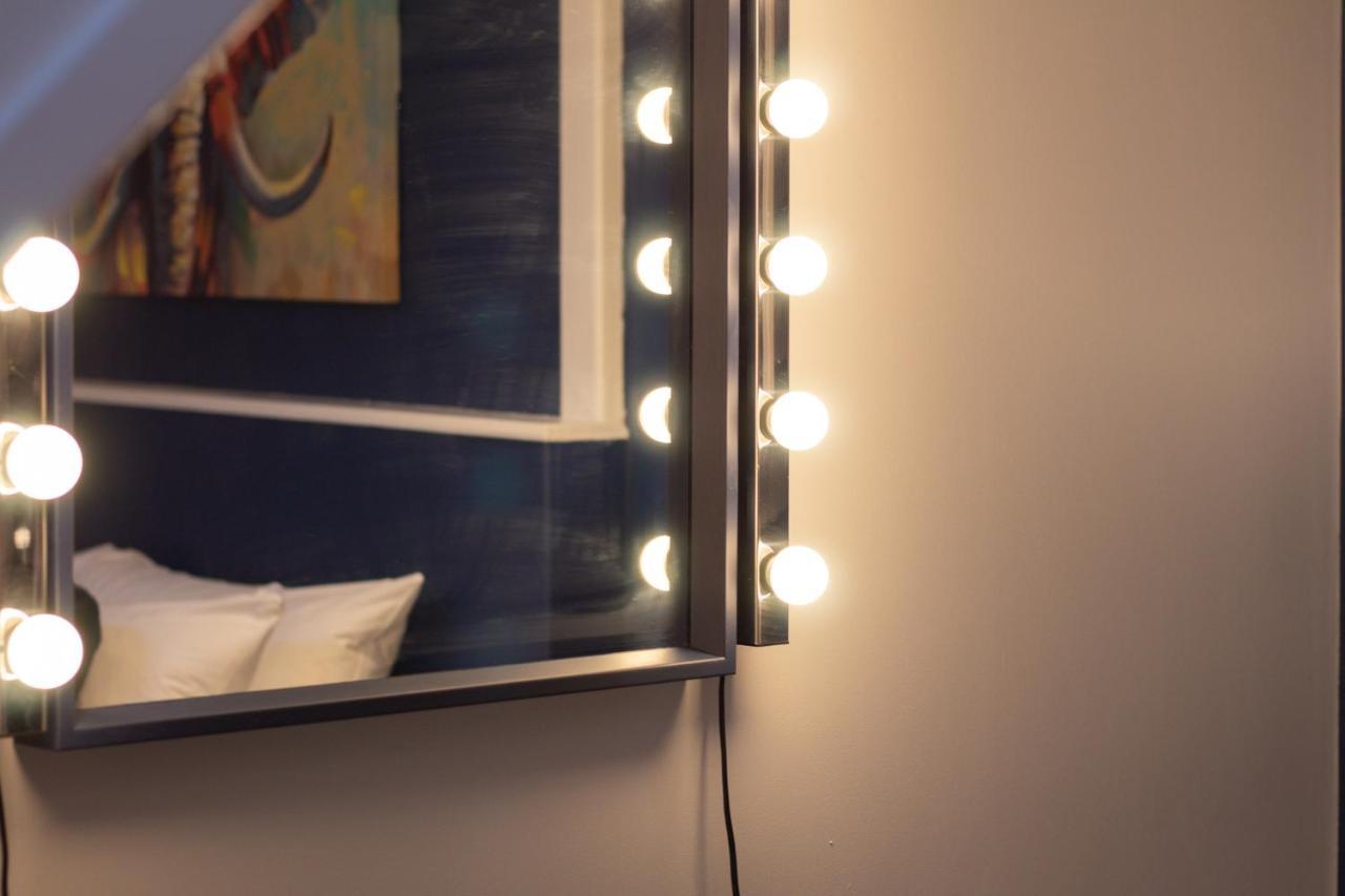 Lord Street - 2 Beautiful Apartments - Sleep Up To 14 Guests - By Rework Accommodation Chester Exteriér fotografie