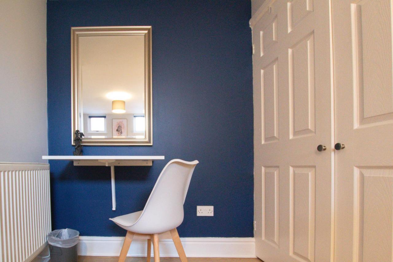 Lord Street - 2 Beautiful Apartments - Sleep Up To 14 Guests - By Rework Accommodation Chester Exteriér fotografie