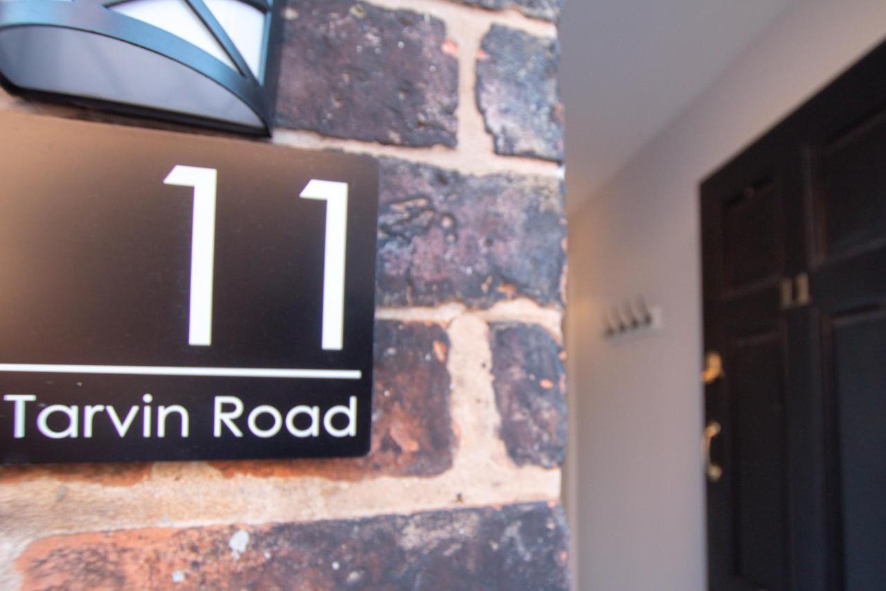 Lord Street - 2 Beautiful Apartments - Sleep Up To 14 Guests - By Rework Accommodation Chester Exteriér fotografie