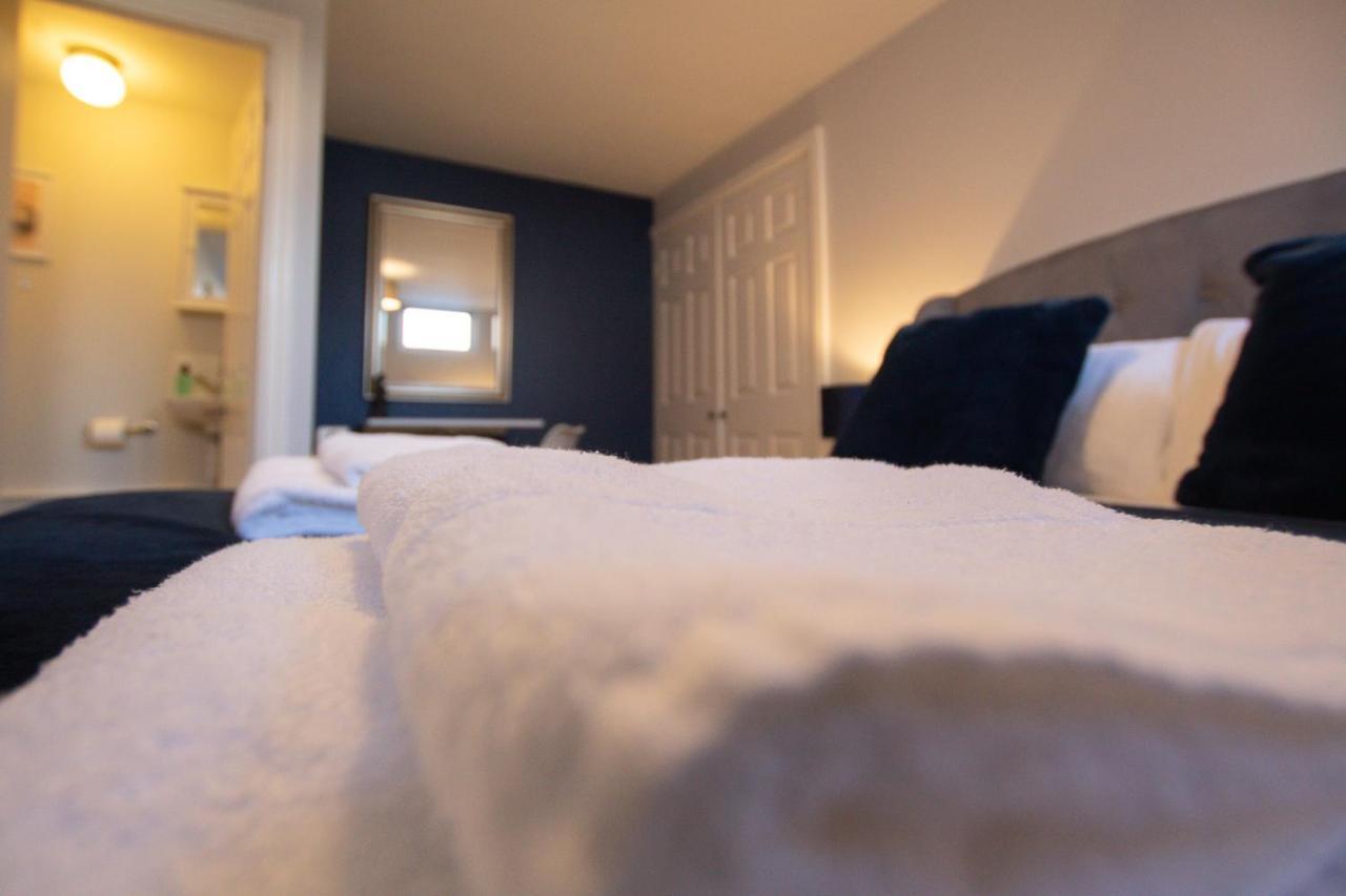Lord Street - 2 Beautiful Apartments - Sleep Up To 14 Guests - By Rework Accommodation Chester Exteriér fotografie