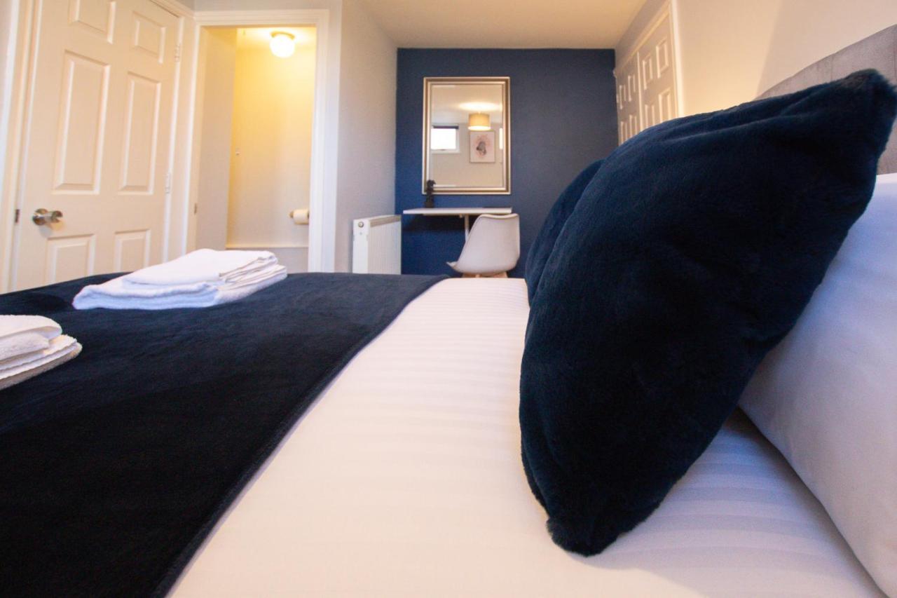 Lord Street - 2 Beautiful Apartments - Sleep Up To 14 Guests - By Rework Accommodation Chester Exteriér fotografie