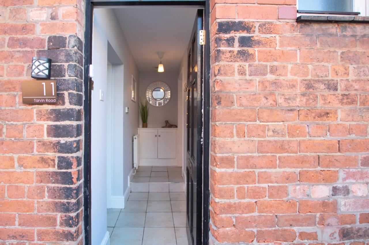Lord Street - 2 Beautiful Apartments - Sleep Up To 14 Guests - By Rework Accommodation Chester Exteriér fotografie